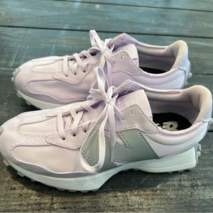 New Balance 327 sneakers in lilac and silver